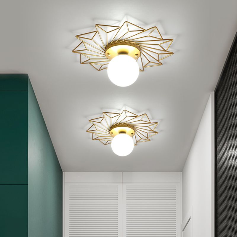 Industrial Ceiling Light Creative Flush Mount Ceiling Light Fixture with Glass Shade