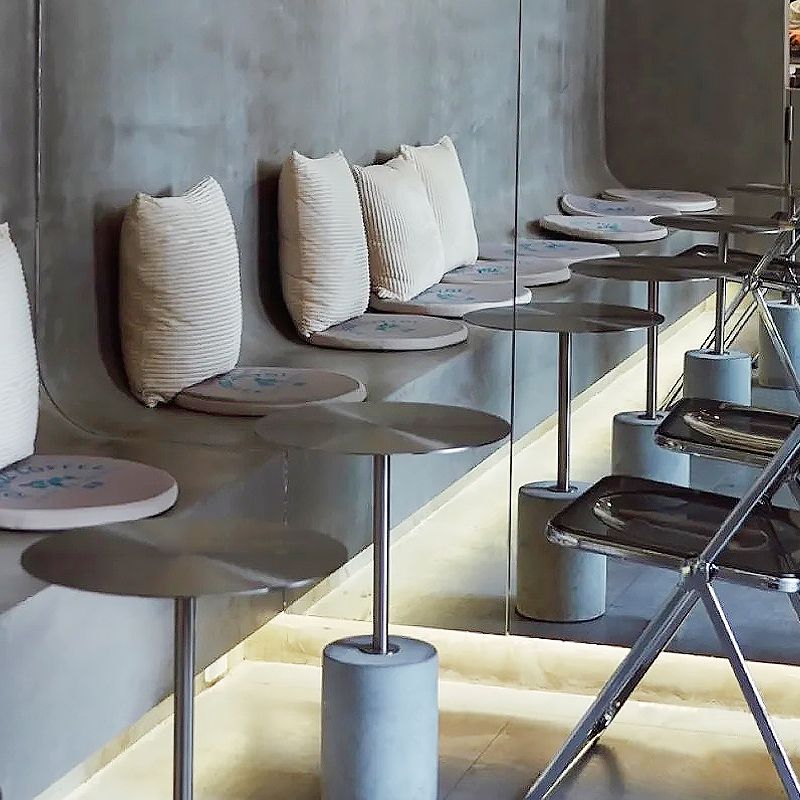 Mid-Century Modern Pedestal Metal Coffee Table Round Top Shape Cocktail Table