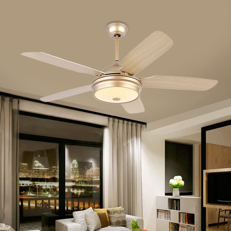52 "breites LED -Metallhänge -Lüfter leichter modernistisches Goldtrommel Wohnzimmer 5 Klingen Halbflushmount mit Acrylschatten