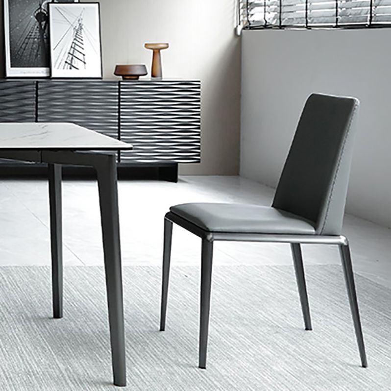 Sillas laterales contemporáneas sin brazos con respaldo sólido, sillas de comedor de cuero para el hogar (juego de 2)