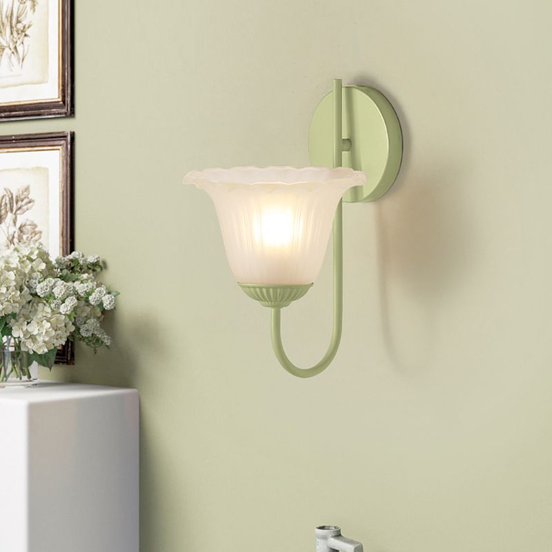 Modern Metal Wall Sconce Flower Shape Wall Light with Glass Shade for Living Room