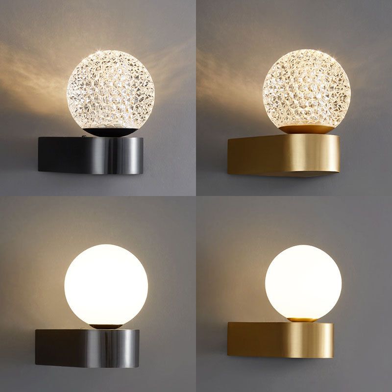 Metal Globe Sconce Light Modern 1-Light Sconce Light Fixture for Bedroom