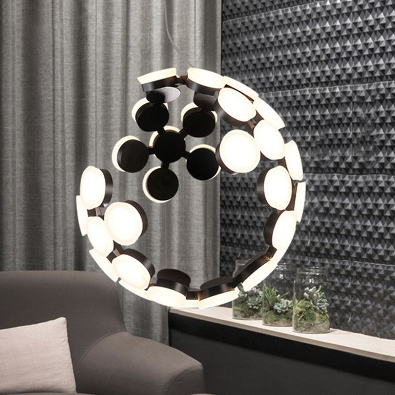 Luce a ciondolo a LED nere acrilico moderno per la lampada a ciondolo a led nera moderna per sala da pranzo