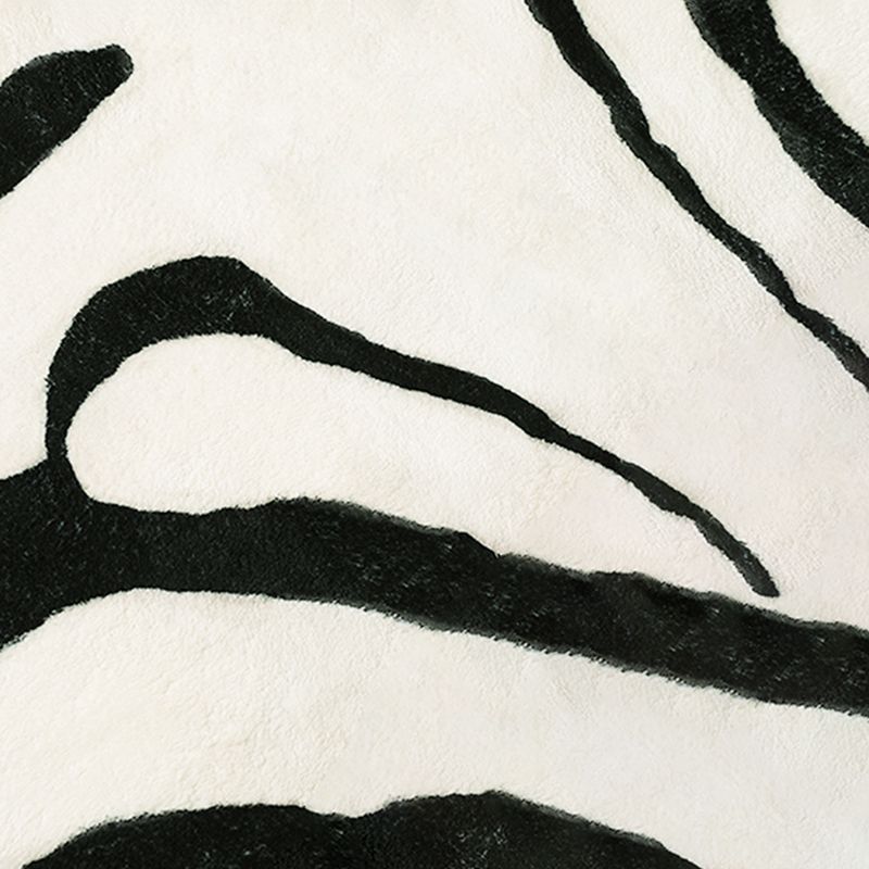 White Tone Casual Area Rug Polyester Lines Print Rug Non-Slip Backing Indoor Rug for Living Room