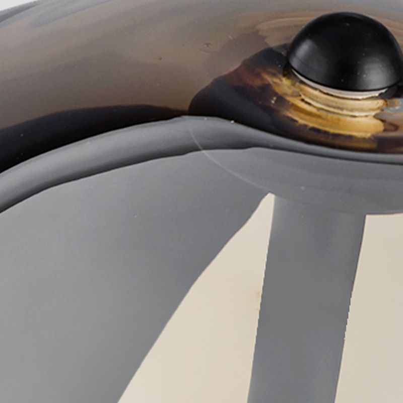 Eenvoudige bureaulamp huishoudelijke glazen tafellichtmakelaar voor slaapkamerstudieruimte