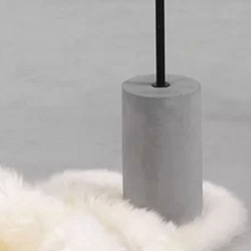 Modern Metal Round Top Side Table Concrete Pedestal End Table