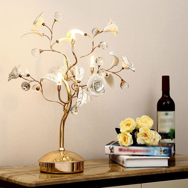 Pastoral Rosebush Table Lighting Ceramic Nightstand Lamp with Crystal Decor for Bedside