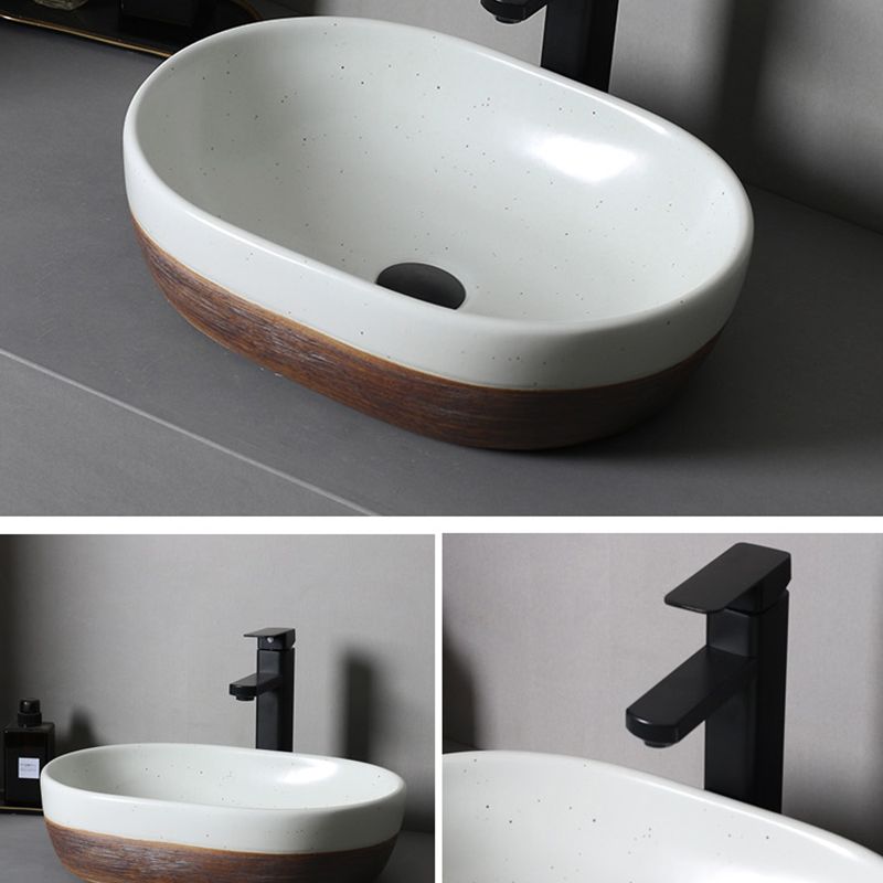 Traditional Bathroom Sink Porcelain Round Vessel with Pop-Up Drain
