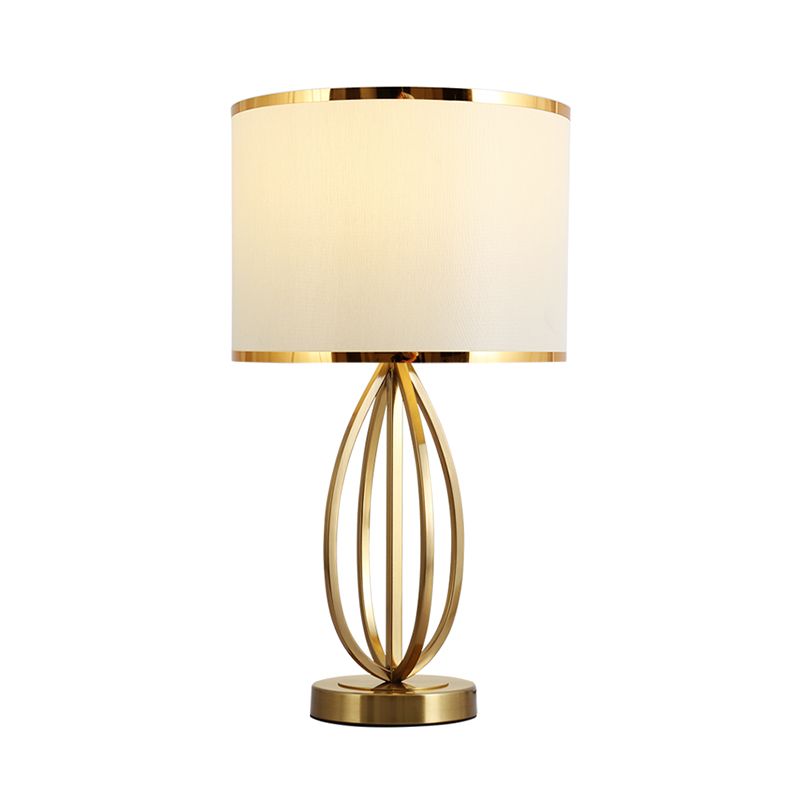 Classic Style Round Table Lamp 1��Head Fabric Nightstand Light Ideas for Study Room