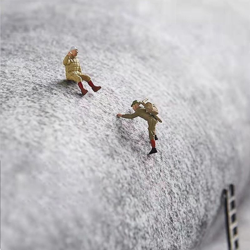 Grey Modern Rug Polyester Striped Indoor Rug Non-Slip Backing Rug for Living Room