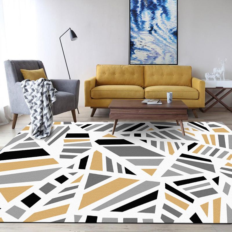 Minimalist Modern Rug in Grey Geometry Irregular Shape Pattern Rug Polyester Non-Slip Backing Carpet for Home Decoration