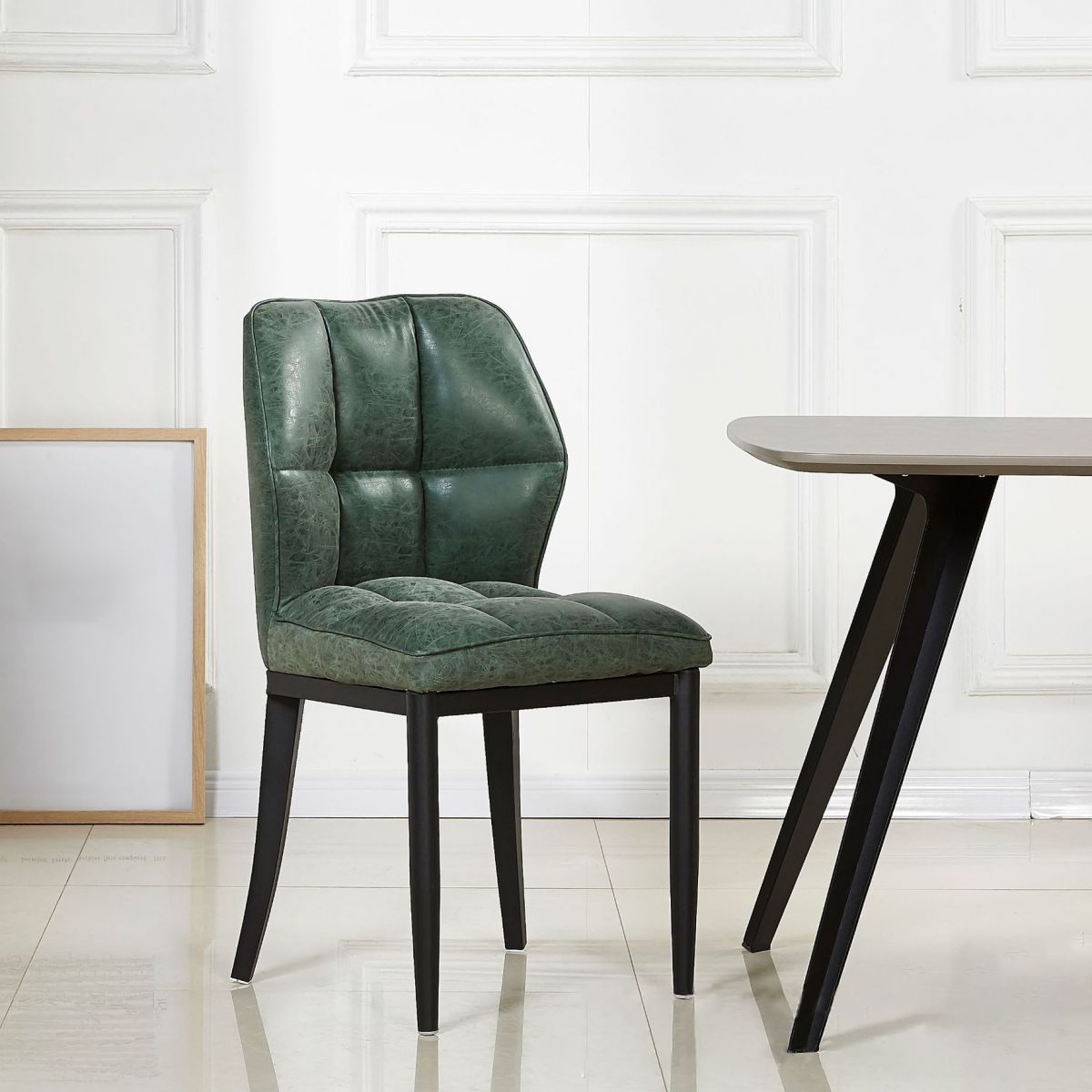 Sillas de comedor sin brazos de cuero, sillas laterales tapizadas modernas con patas de metal