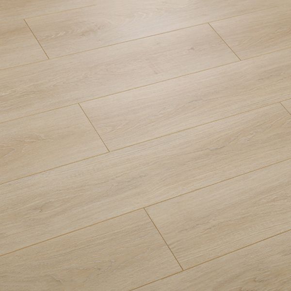Light Wooden Laminate Plank Flooring Scratch Resistant Laminate Floor