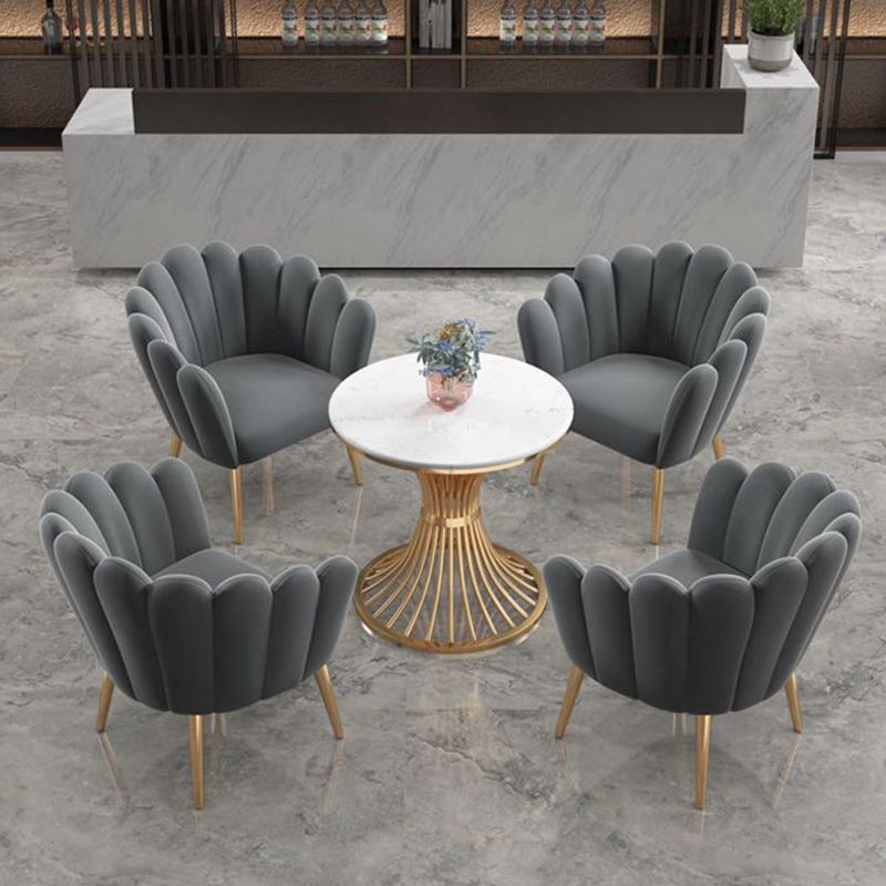 Runder weißer Esstisch Sintered Stone Tisch Luxusstil mit Sockel