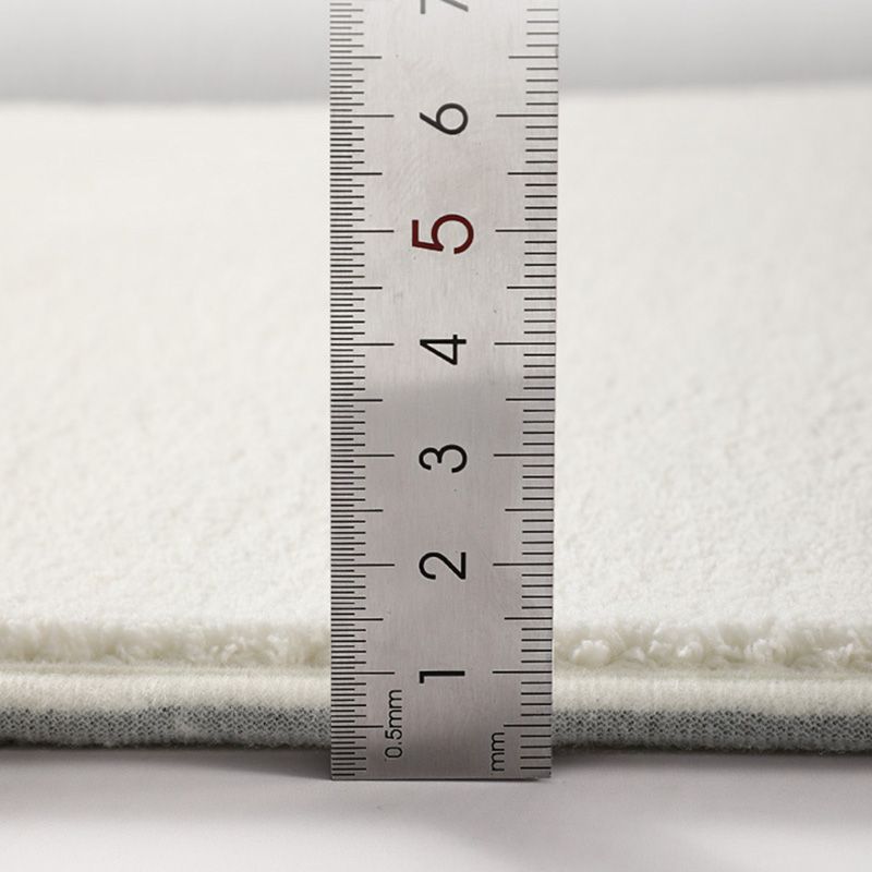 Beige Modern Carpet Polyester Rectangle Carpet Non-Slip Backing Carpet for Home Decor