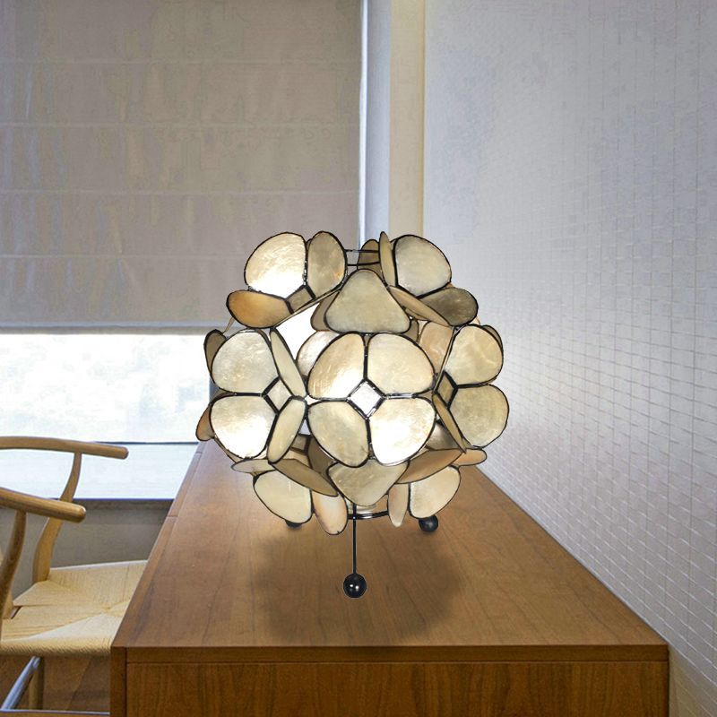 Lampe de nuit en acrylique LED moderniste en fleur en or avec trépied en fer noir