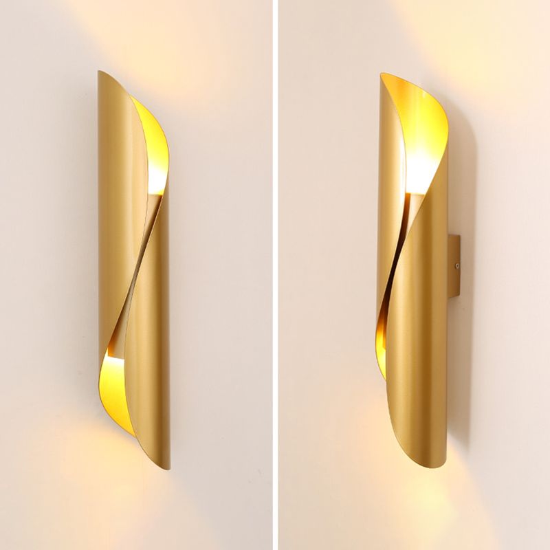 Curved Wall Lighting Fixtures Modern Style 2-Lights Metal Lighting Sconce for Restaurant