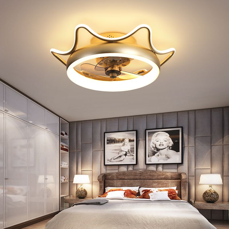 3 Blades Circle Metal Deckenventilator Leuchte minimalistische Gold -LED -Halbblüte -Leuchte mit Fernbedienung
