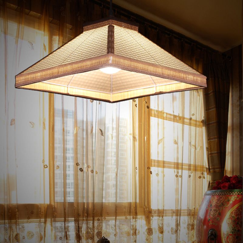 Pyramide chinoise suspendue plafonnier bambou / rattan 1 pendant de restaurant léger en blanc / ivoire / marron