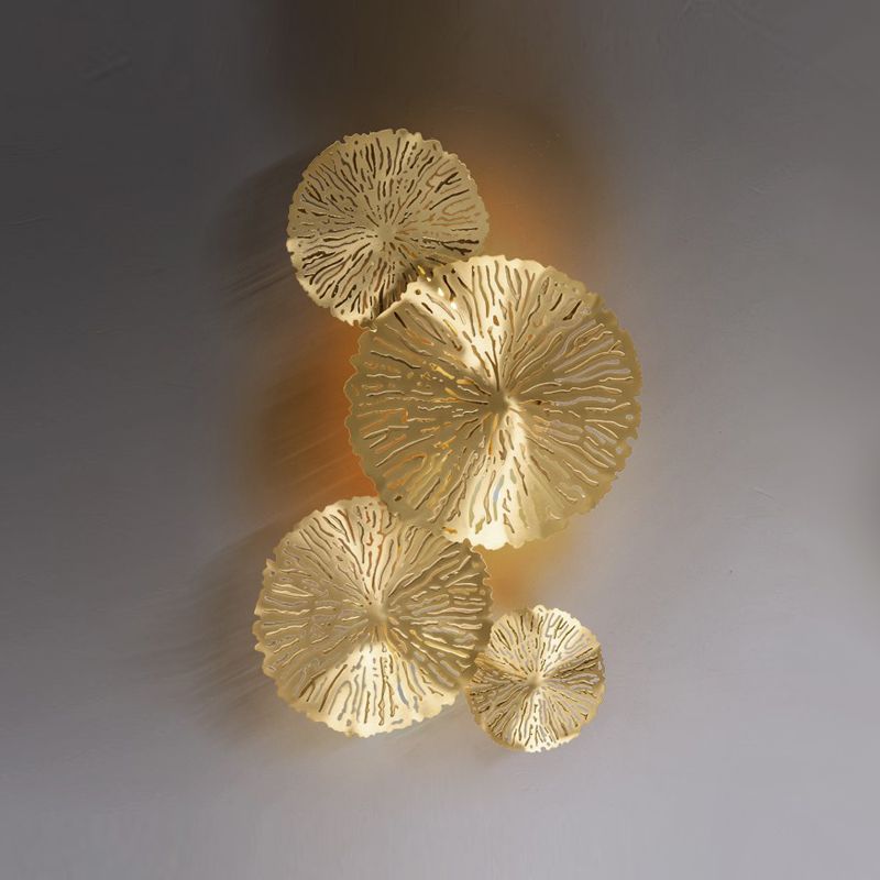 Luz de latón nórdica Luz de loto Forma de la hoja de múltiples luces de pared de luz en oro