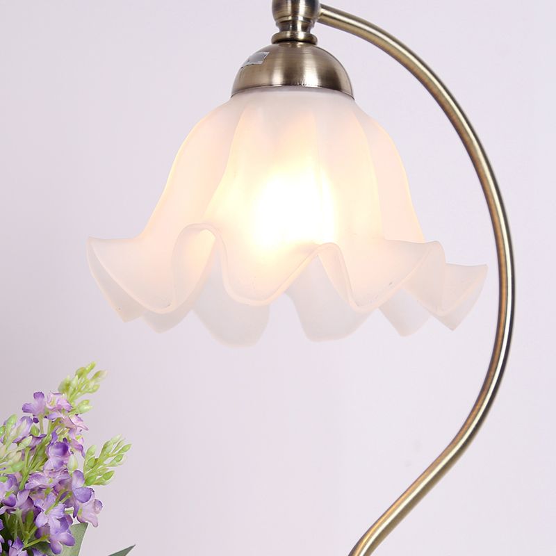 Modern Style Flower Shape Table Lamp Glass 1 Light Table Light