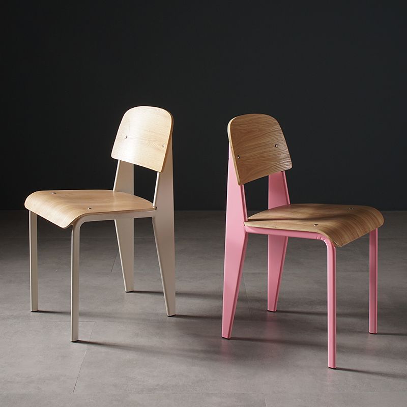 Sedia da pranzo in stile contemporaneo sedia in metallo con gambe in legno