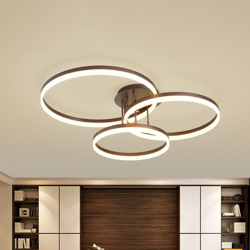 Plafoniera moderna in acrilico a 3 anelli da 31,5"/35,5" Lampada da soffitto moderna a LED marrone con montaggio a semi-incasso in luce calda/bianca/naturale