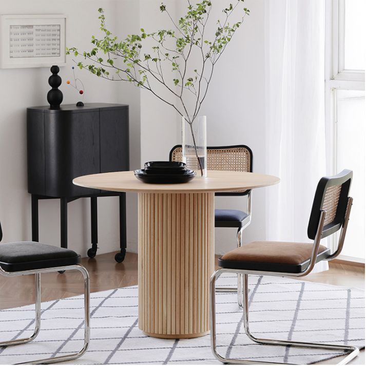 Modern Natural Pedestal Dining Table Round Solid Wood Dining Site Table