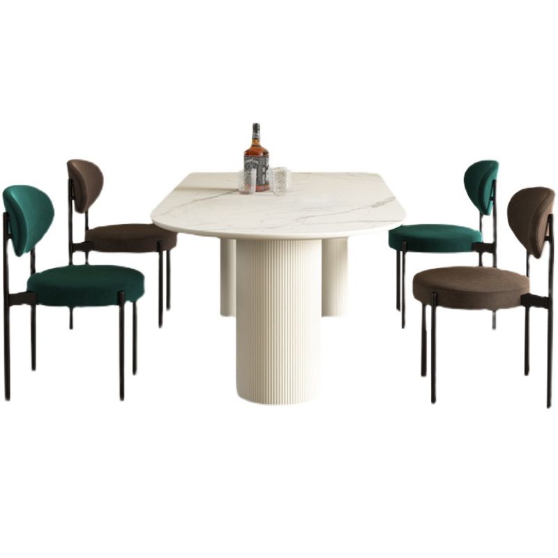 Freie Form weißer Top Esstisch Minimalistischer Sinterstein Tisch mit 3 Beinen
