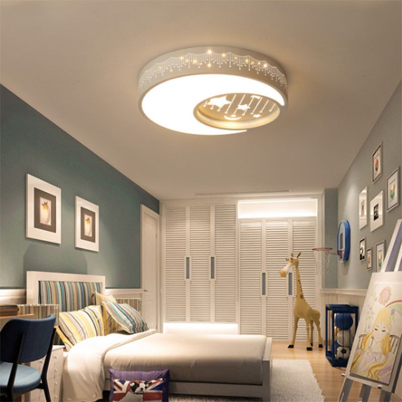 Lámpara de techo empotrada para dormitorio de niños Moon con lámpara de techo LED romántica de metal en forma de estrella en blanco
