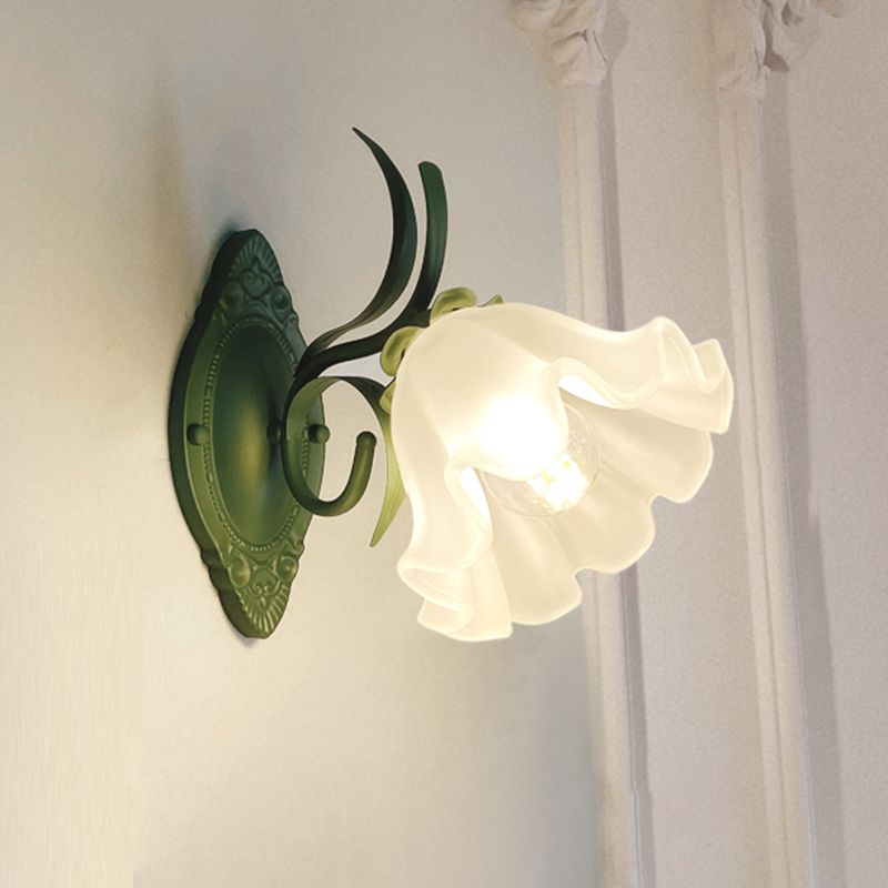 Contemporary Wall Sconce 1 / 2 - Light Wall Lighting in Green / White