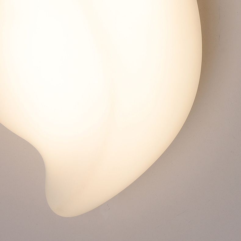 Single Modern White Wall Mounted Sconce Acrylic Wall Light for Bedroom
