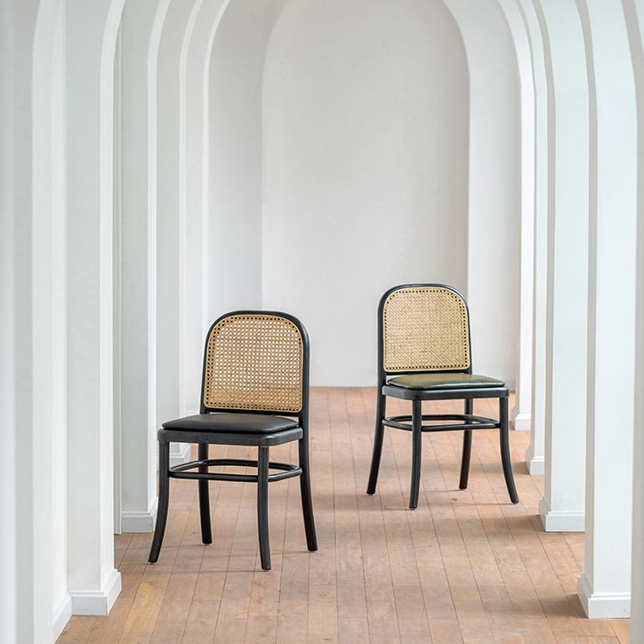 Silla de comedor tradicional sin brazos, sillas laterales con respaldo abierto y patas de madera