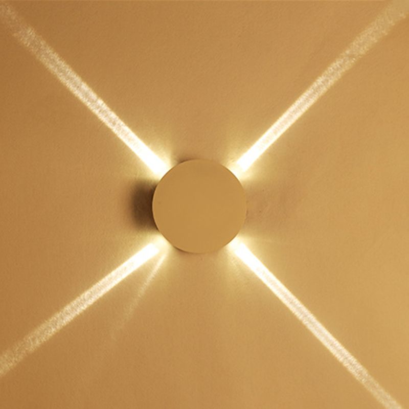 Geometrische Form Metallwandbeleuchtung moderner Stil 4 Leuchten Wandmontage Beleuchtung in Silber