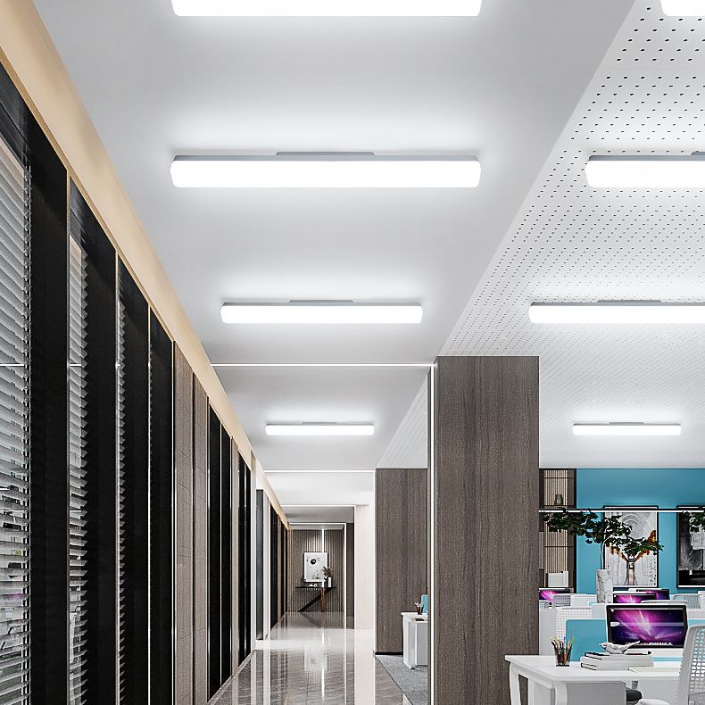 Lámpara de tocador LED de estilo minimalista lámpara lineal metálico espejo montado en la pared delantera para el baño