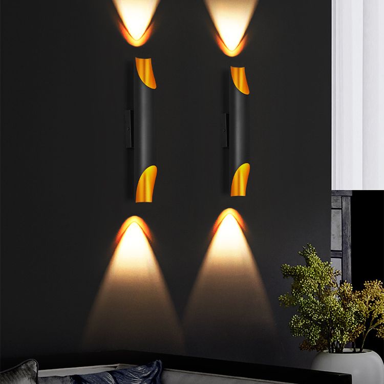 Luz de pared cilindroide negra y dorada en lámpara de pared de aluminio lacado en estilo creativo moderno