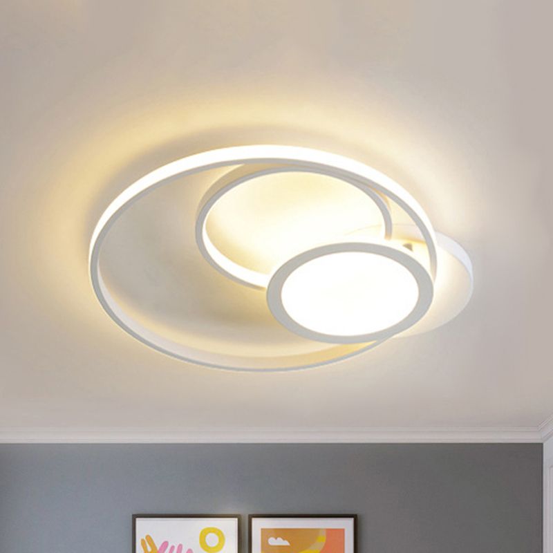 Plafonnier multi-anneaux moderne en acrylique noir/blanc, luminaire encastré à LED pour chambre à coucher en blanc chaud/blanc