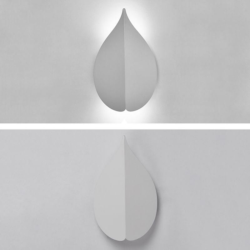 Modern Minimalist Style Leaf-shaped Flush Mount Wall Sconce Metal Wall Mount Light Fixture for Bedroom