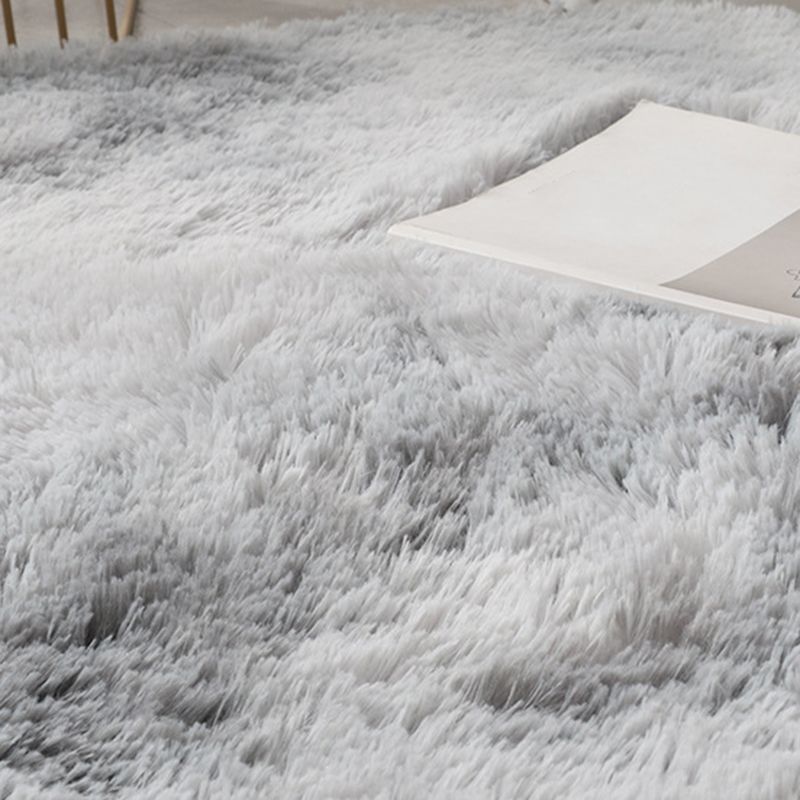 Eenvoudige vaste kleur Tapijten Multi-kleuren Polyster Area Tapijt Non-slip achterste Pet Vriendelijke gemakkelijk verzorging binnen Tapijt voor slaapkamer