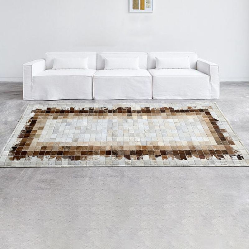 Brown Plaid Patterned Rug Cowhide Modern Area Carpet Pet Friendly Easy Care Handmade Indoor Rug for Room