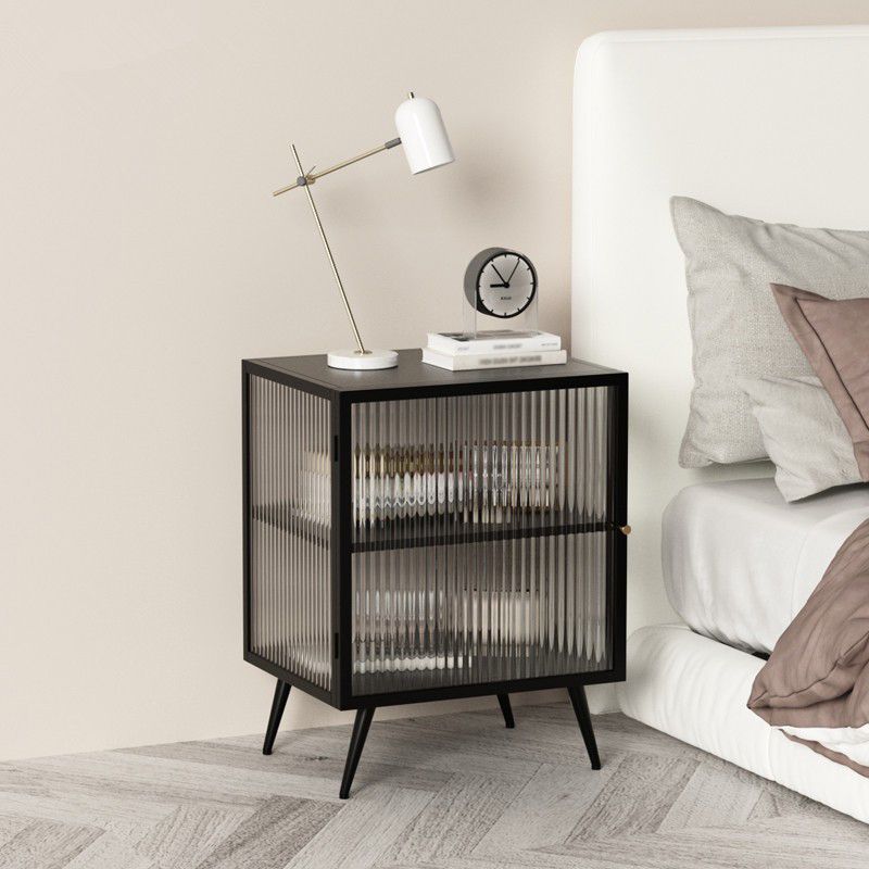 21'' Tall 1-shelf Accent Table Nightstand Modern Metal Nightstand in White/Black