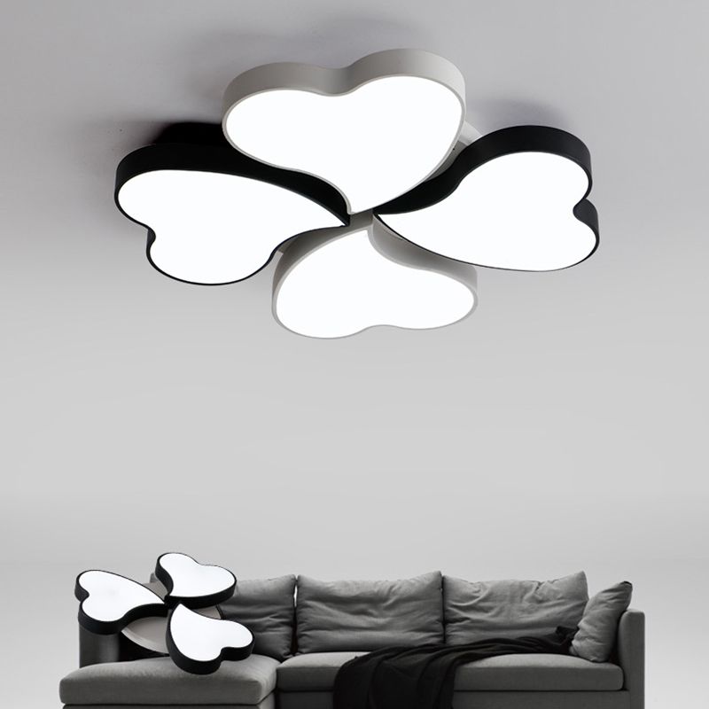 Moderne minimalistische LED Deckenleuchte Schmiedeeisen Herz-Shaped Flush Mount mit Acryl-Farbton