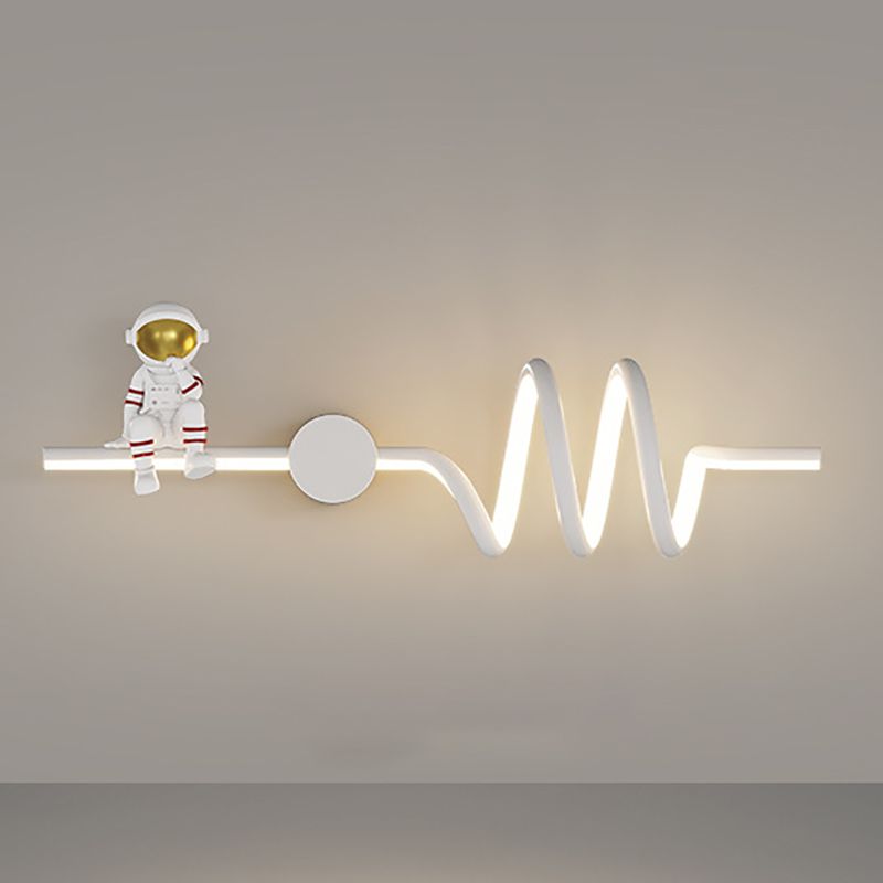 Modern Style Astronaut Wall Light Fixture Household LED Wall Light Sconce for Bedroom