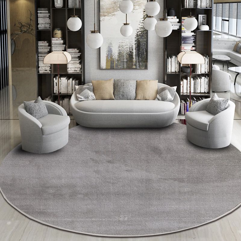 Round Gray Tone Casual Indoor Rug Polyester Solid Rug Non-Slip Backing Indoor Rug for Living Room