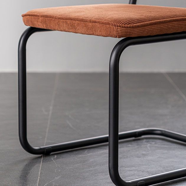 Sillas de comedor estilo moderno Sillas sin brazos con respaldo abierto y patas de metal