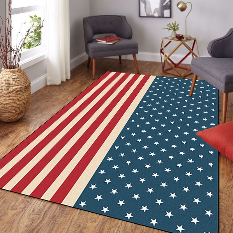 Stylish USA Flag Pattern Rug Blue and Red Nordic Rug Polyester Washable Anti-Slip Backing Area Rug for Living Room