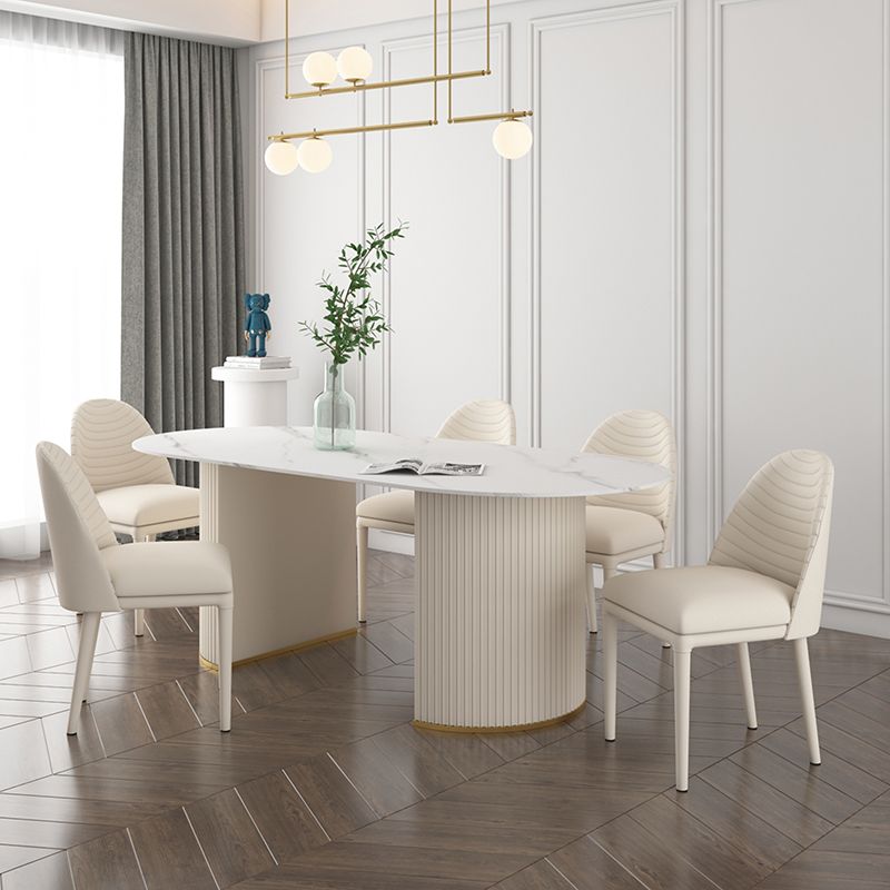 Table ovale de luxe traditionnelle en métal