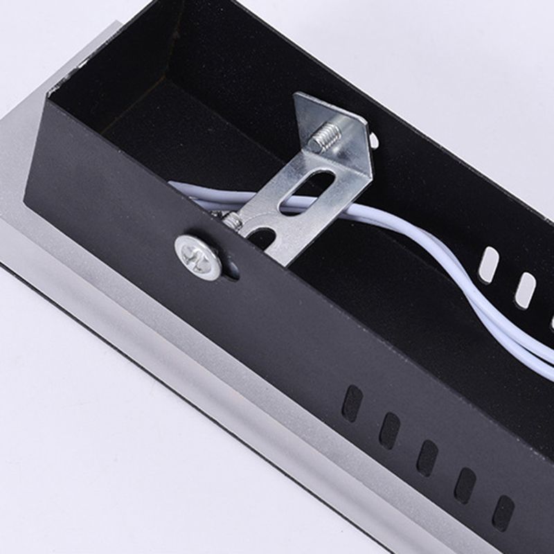 Estilo moderno Simple Light Sombra de matriz de pared de la pared 1 Light Sponces in Black para al aire libre