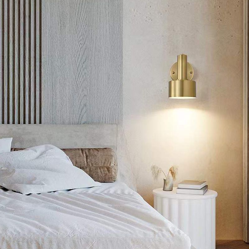 Metal Geometric Shape Wall Sconce Modern Style 1-Light Wall Light Fixture