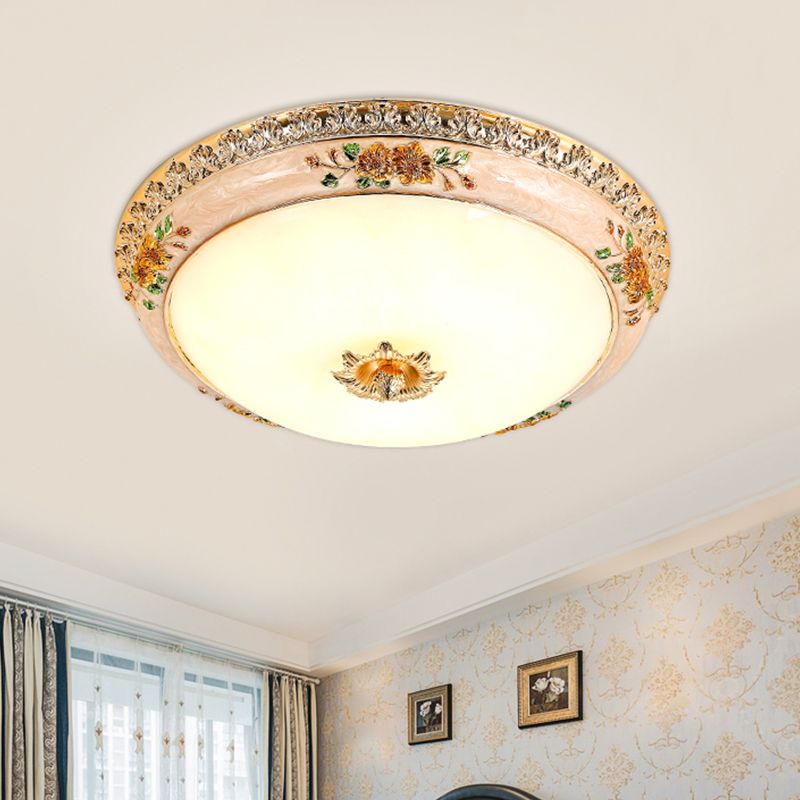 12"/16"/19,5" Breite, goldfarbene gewölbte Deckenbündige, traditionelle LED-Schlafzimmer-Unterputzbeleuchtung aus undurchsichtigem Glas mit geschnitzter Blume
